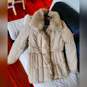 Burberry Puffy Jacket Beige